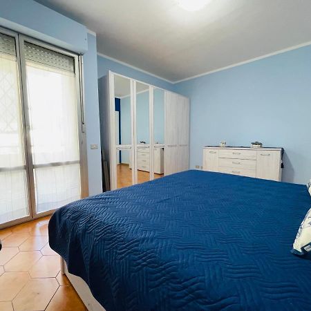 Stefano'S Guests House: 2 Bedrooms & Parking In Виареджо Экстерьер фото