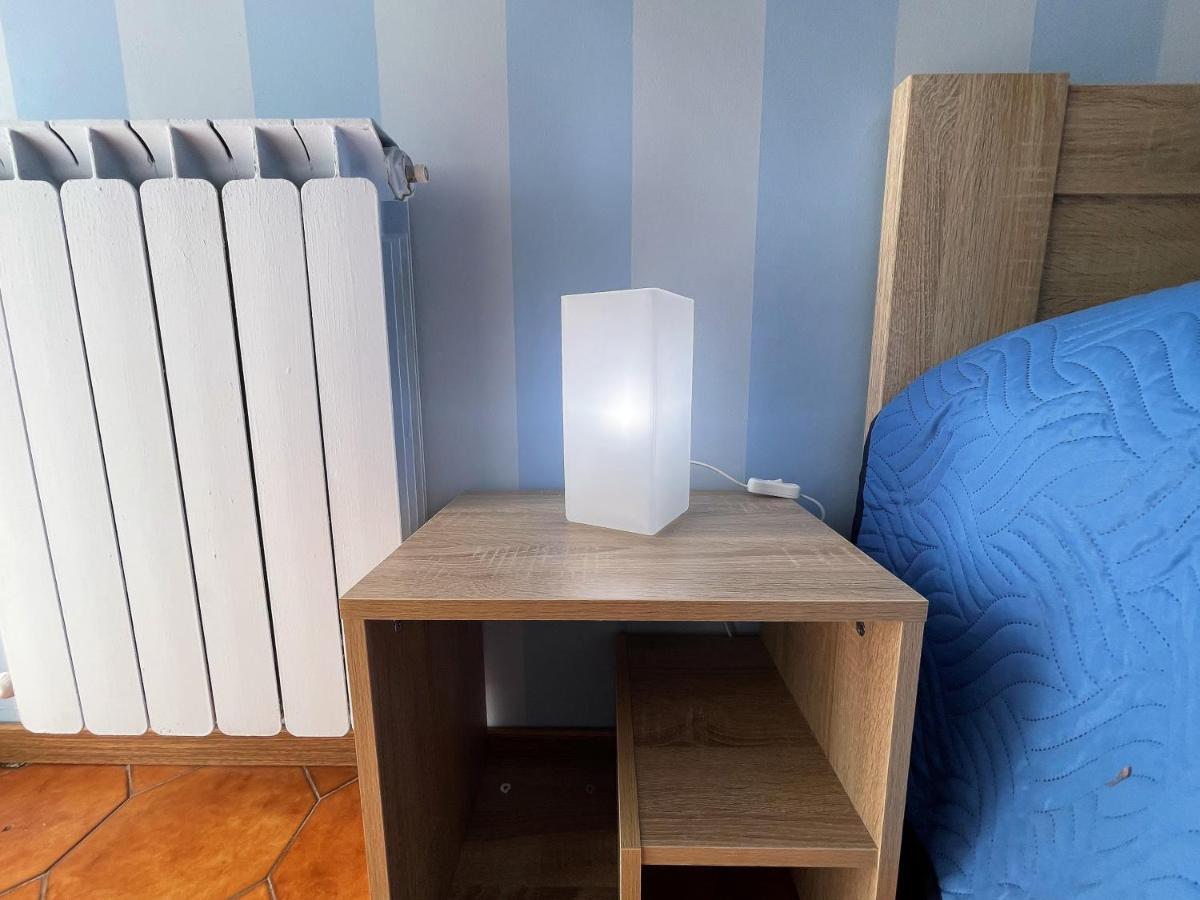 Stefano'S Guests House: 2 Bedrooms & Parking In Виареджо Экстерьер фото
